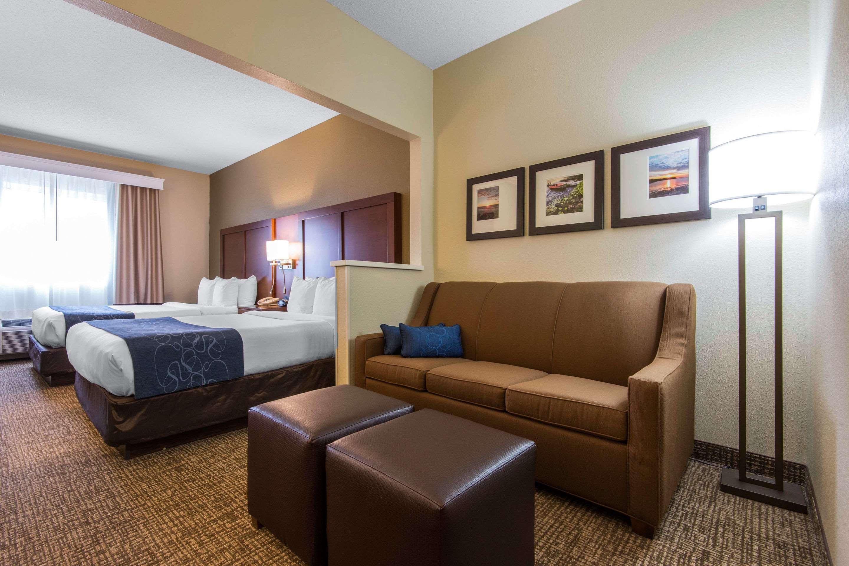 Comfort Suites Rochester Henrietta University Area מראה חיצוני תמונה