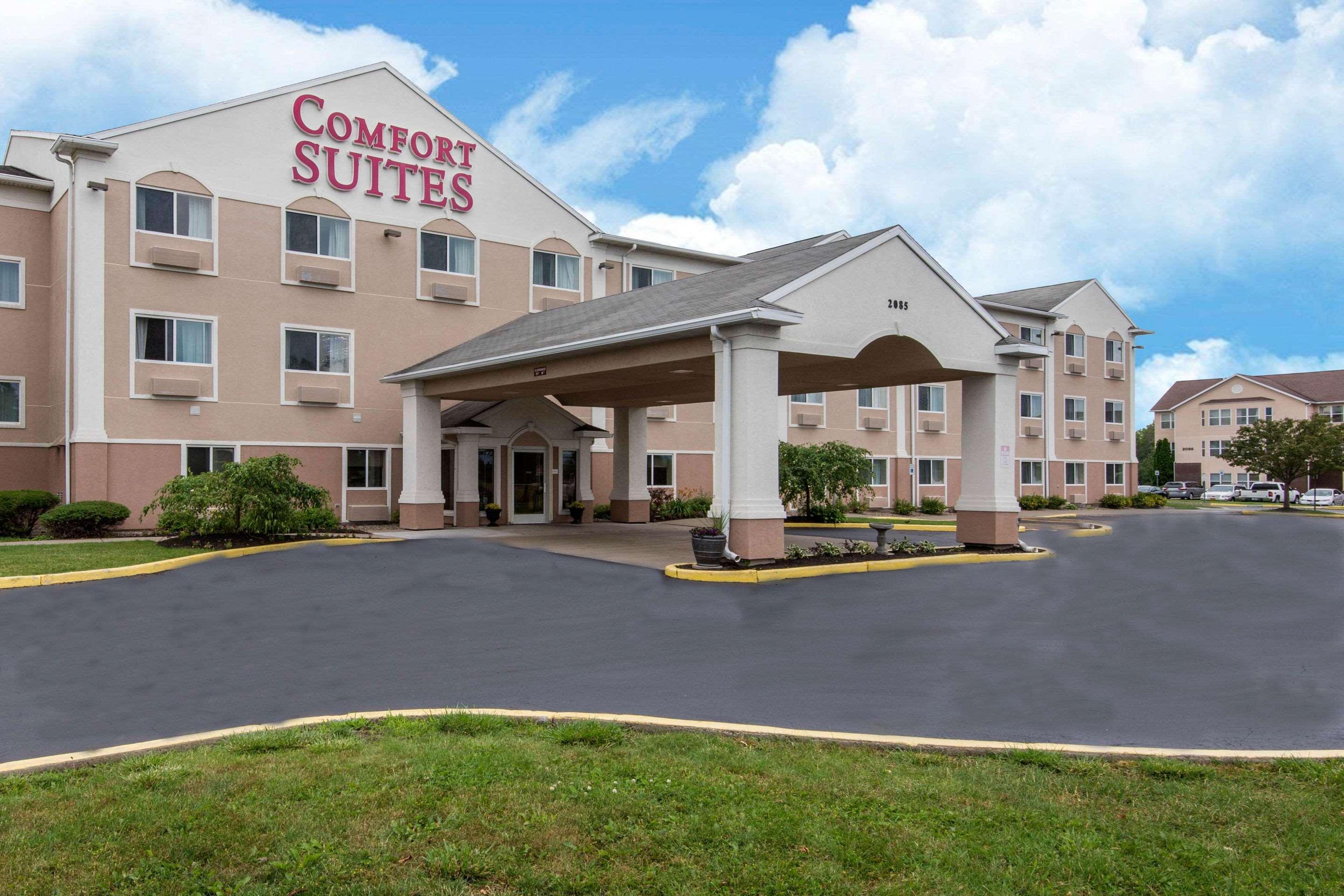 Comfort Suites Rochester Henrietta University Area מראה חיצוני תמונה