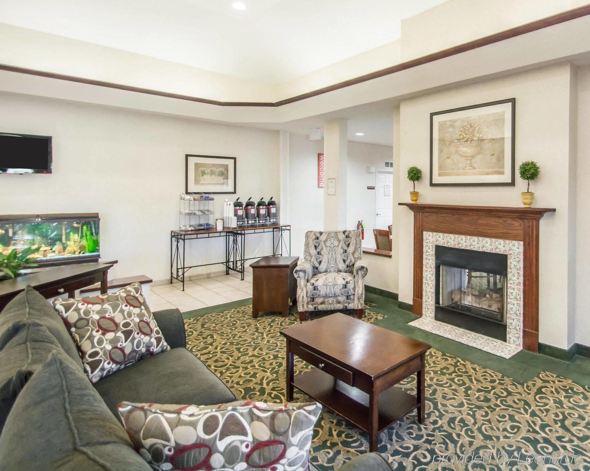 Comfort Suites Rochester Henrietta University Area מראה חיצוני תמונה