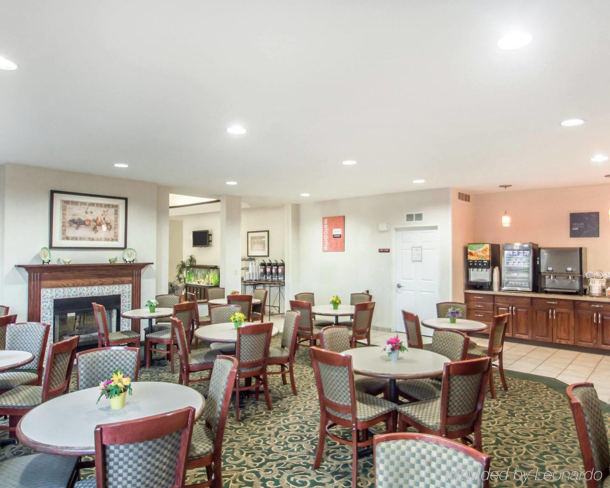 Comfort Suites Rochester Henrietta University Area מראה חיצוני תמונה