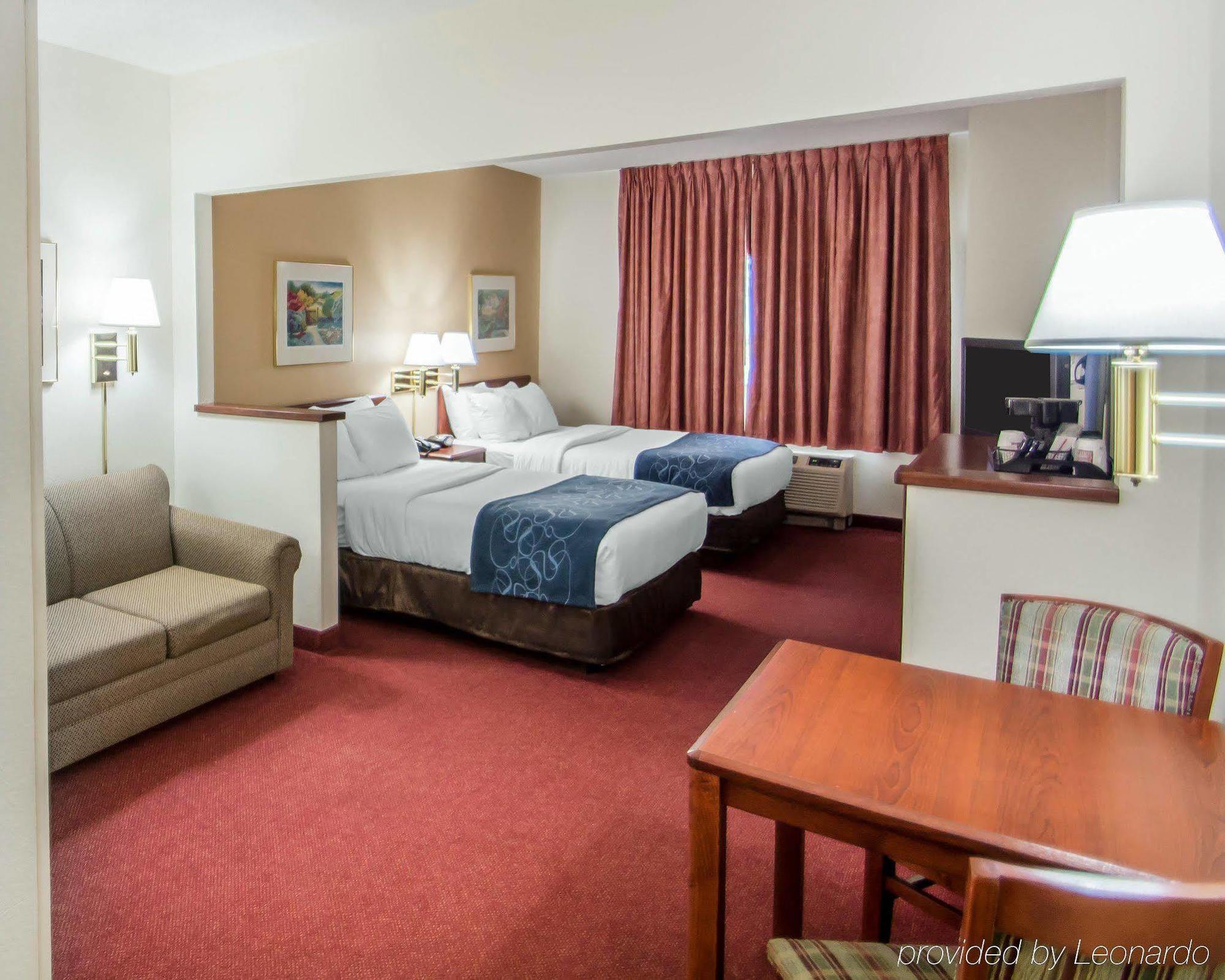 Comfort Suites Rochester Henrietta University Area מראה חיצוני תמונה